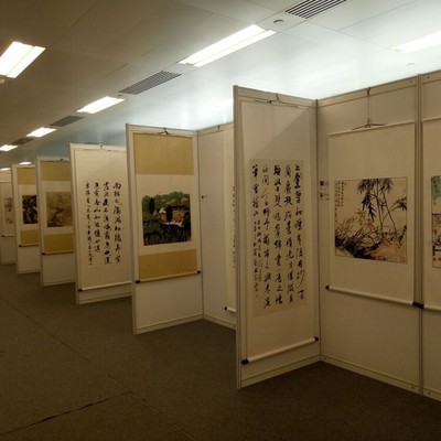 上海展柜展板出租與圖文設計一站式服務，如何選擇靠譜供應商？